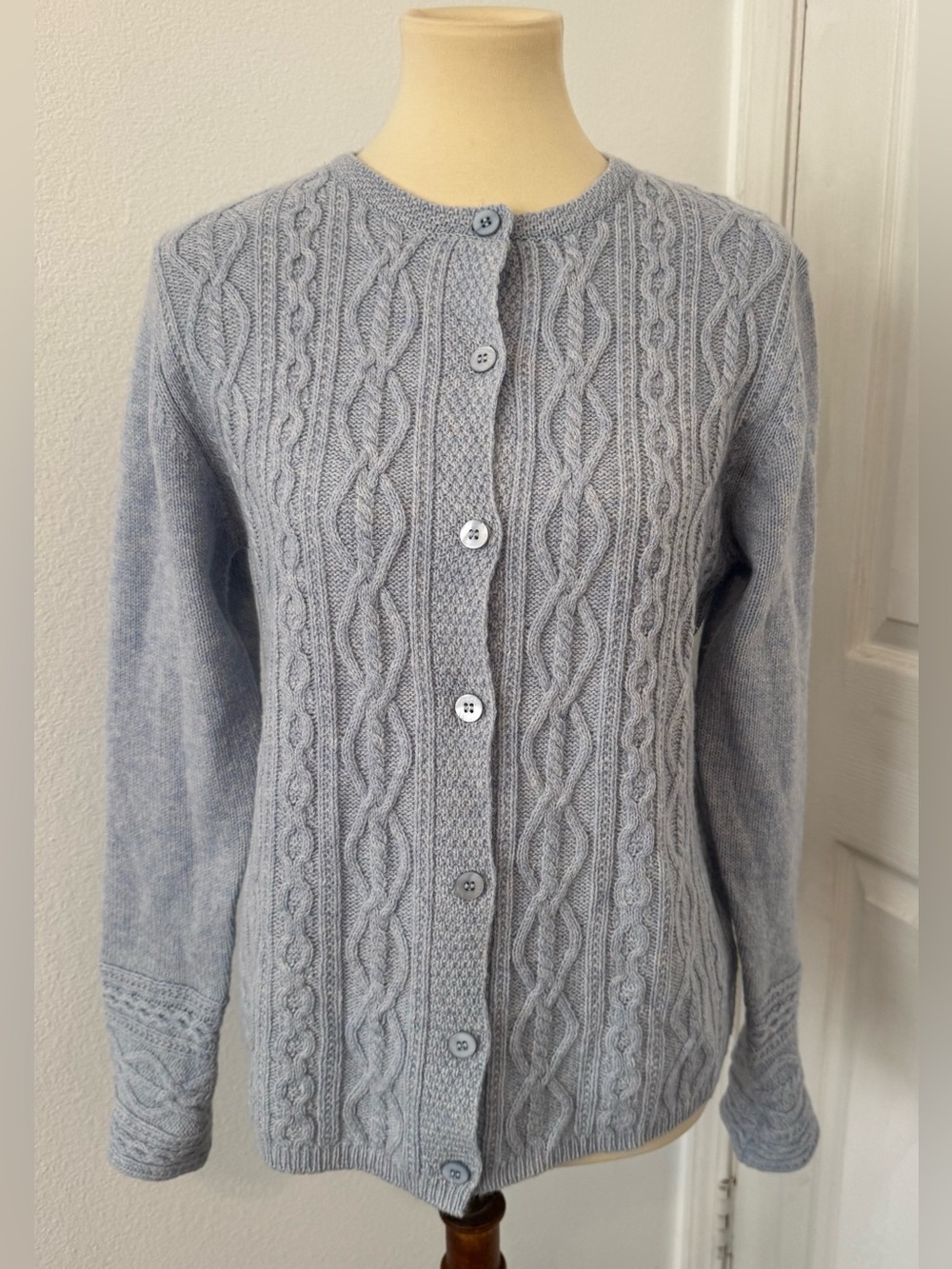 IRELANDS EYE Foxrock Cardigan Wool Cashmere Baby Blue Cableknit Button Up Medium